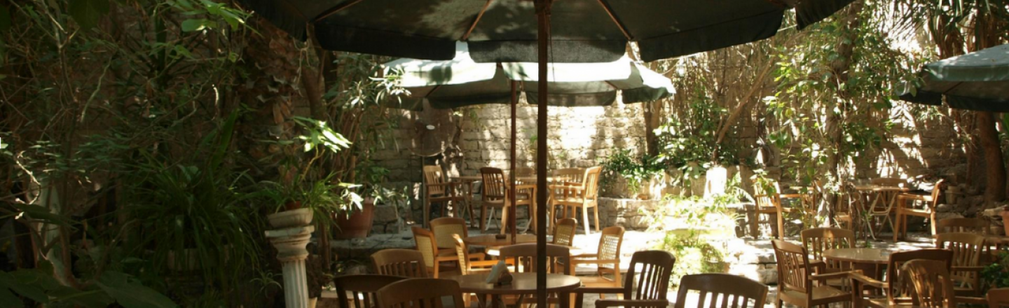 Apollo Garden Cafe, кафе Apollo Garden в Лимассоле (ЗАКРЫТО)