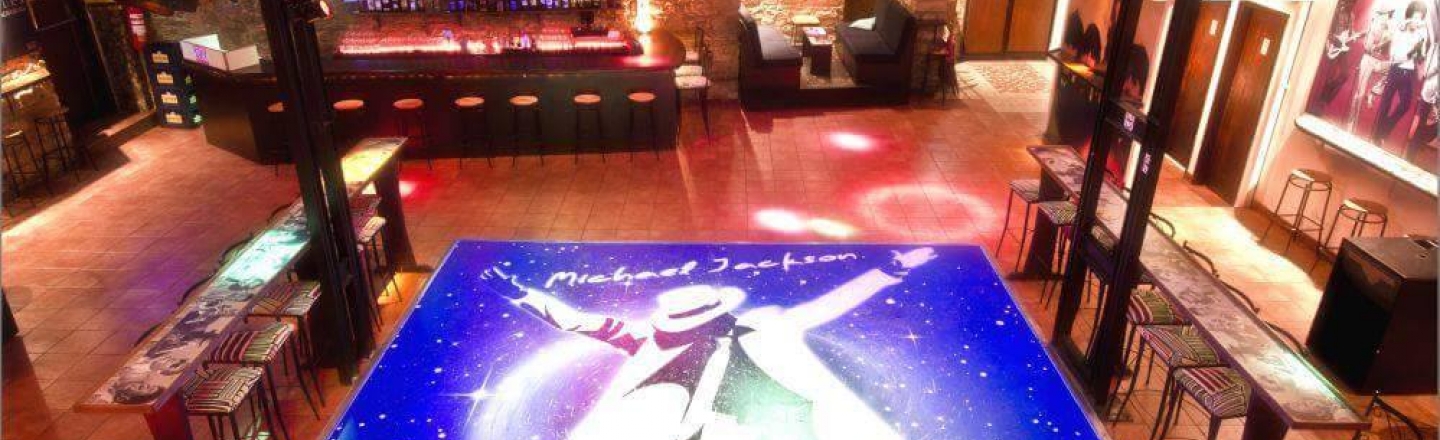 Metropole Retro Music Club, «Метрополь Ретро Мьюзик Клаб», ночной клуб с ретро-музыкой в центре Лимассола