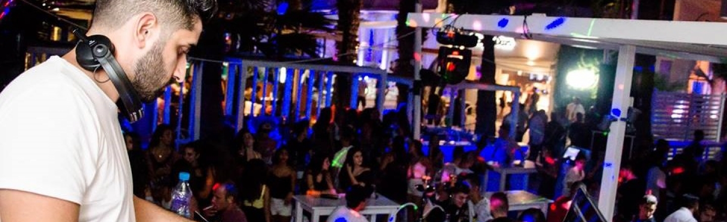 Ночной клуб и бар Lagoon в Ларнаке