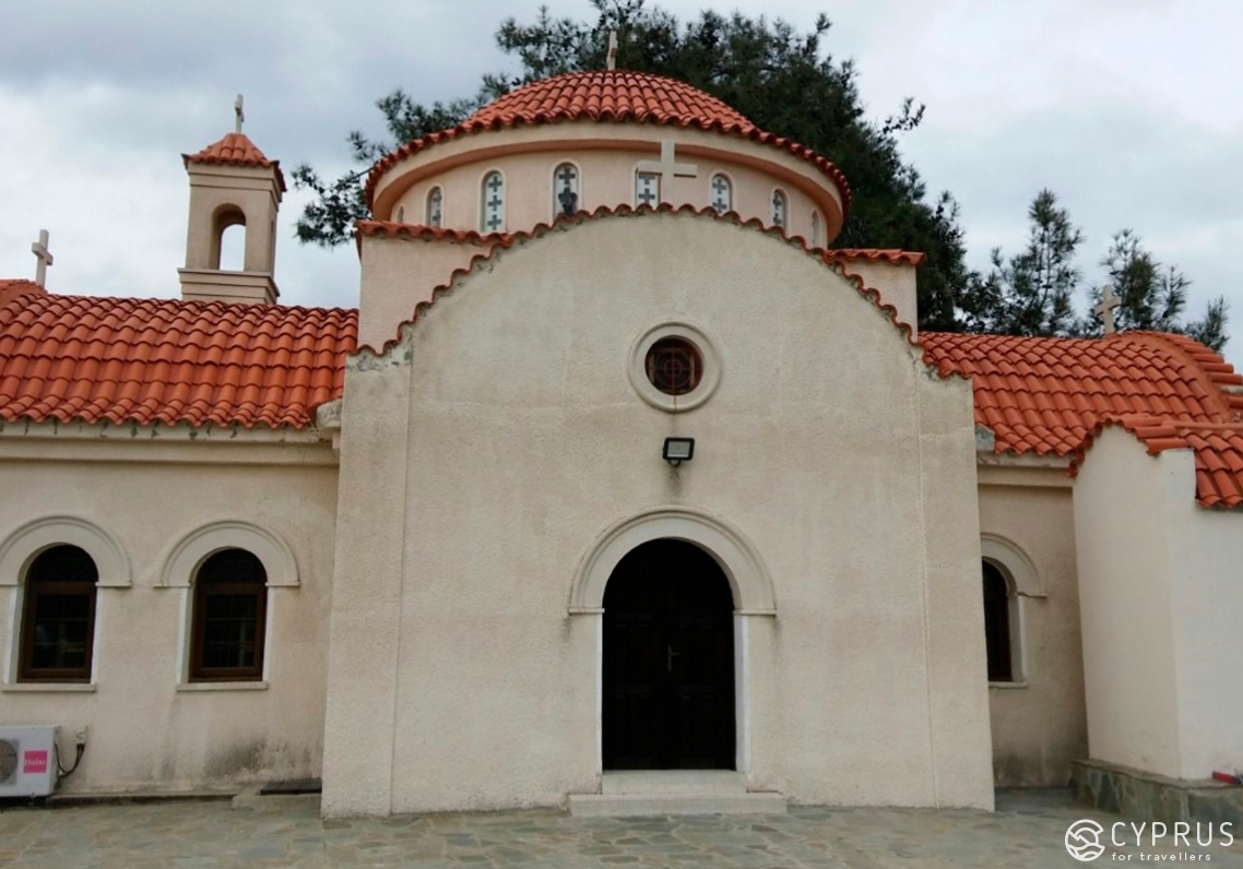 Храм Св. Георгия (он же церковь Святых Ригиноса и Орестиса), деревня Аплики, Кипр