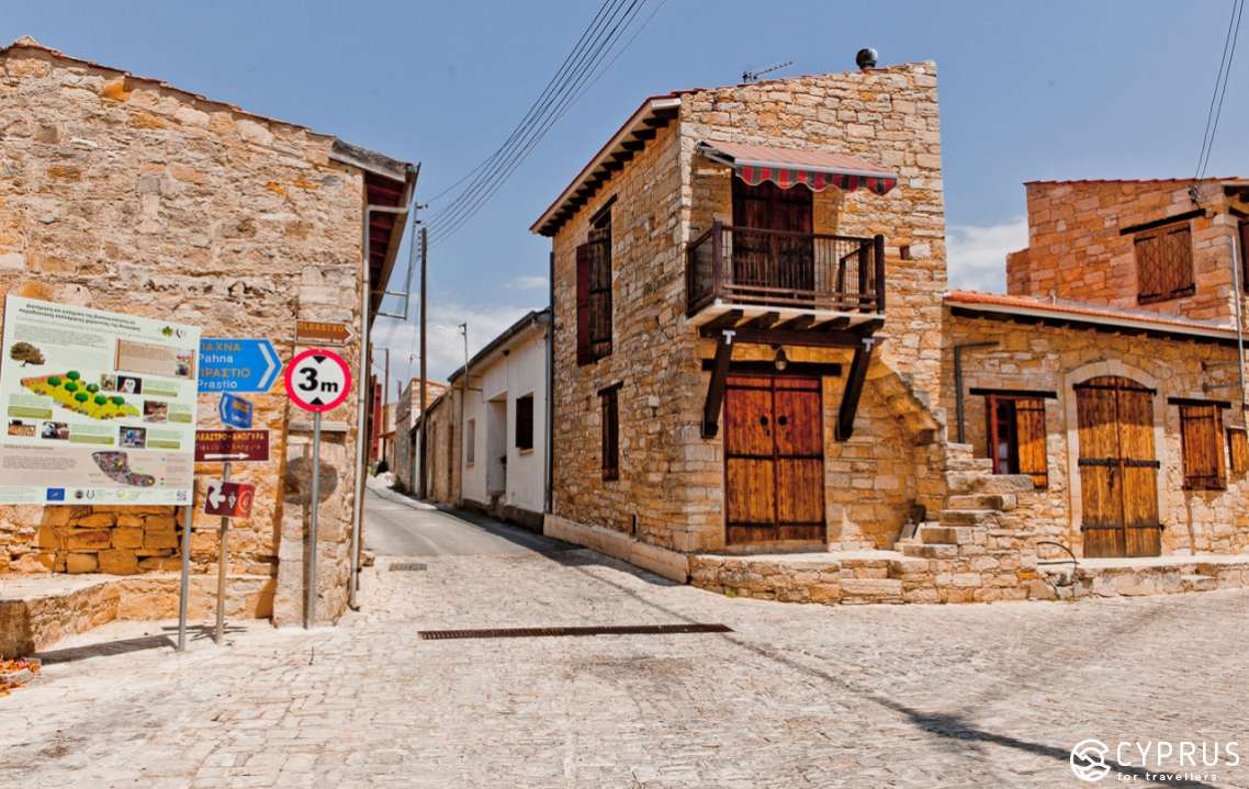 Деревня Аногира, Кипр