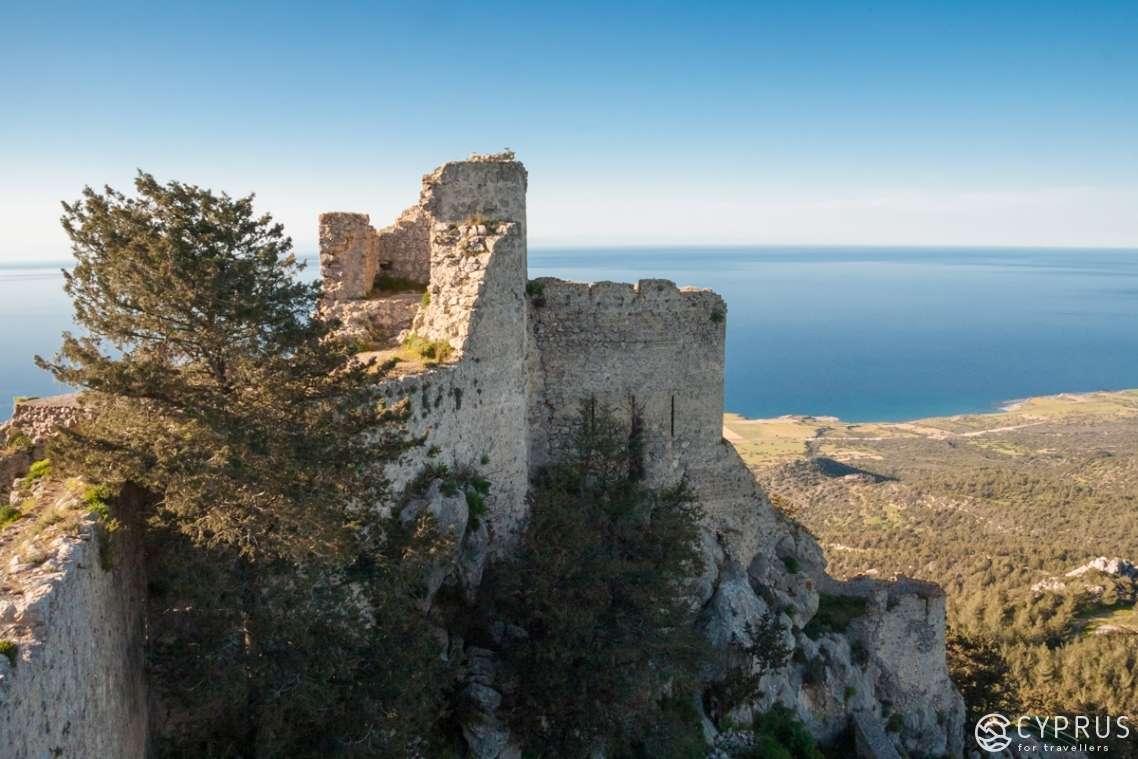 Замок Кантара на Кипре