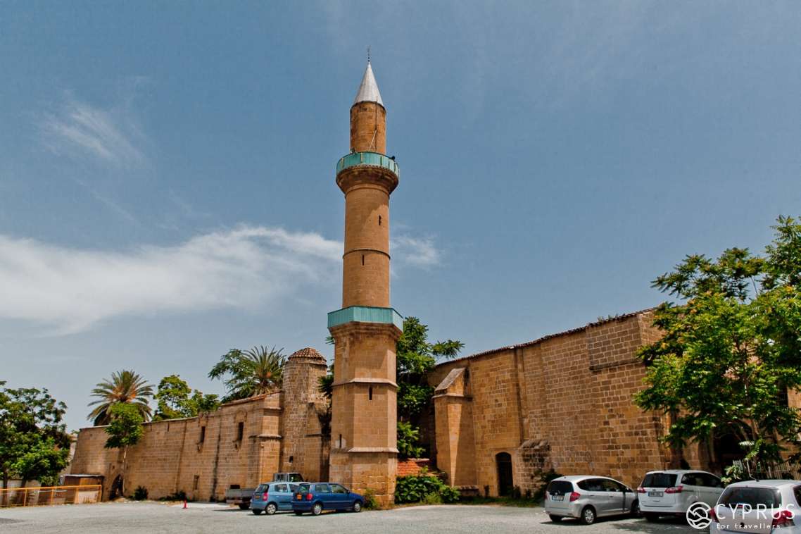Куда пойти в Никосии - мечеть Омерийе
