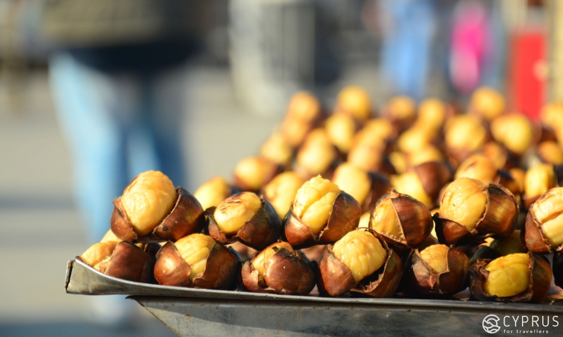 Roasted chestnuts, Christmas street food